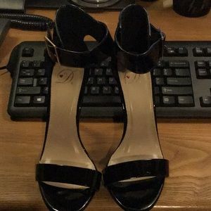 👠👠👠❤️D 3.5’ heels👠👠👠